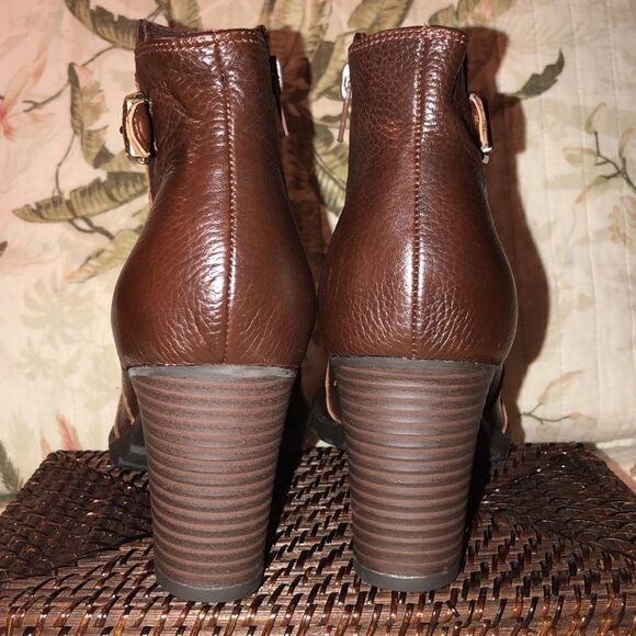 Clarks 9.5 Ultimate Comfort Brown Leather Booties - Picture 6 of 8